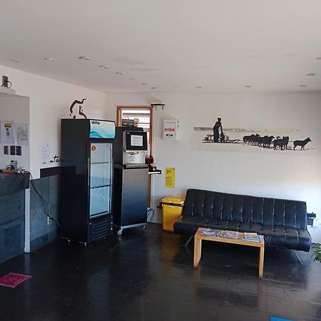 Almer Hostal Punta Arenas Exterior photo