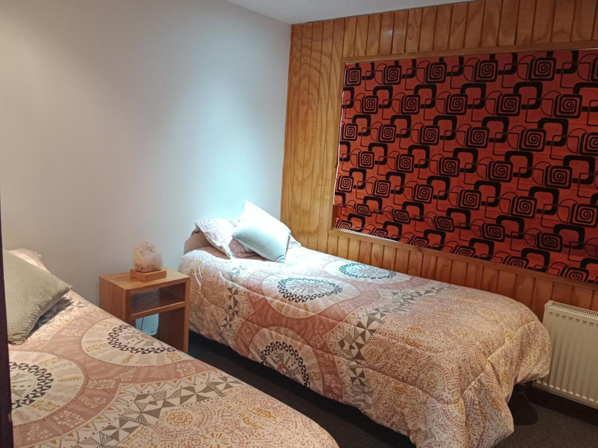 Almer Hostal Punta Arenas Exterior photo