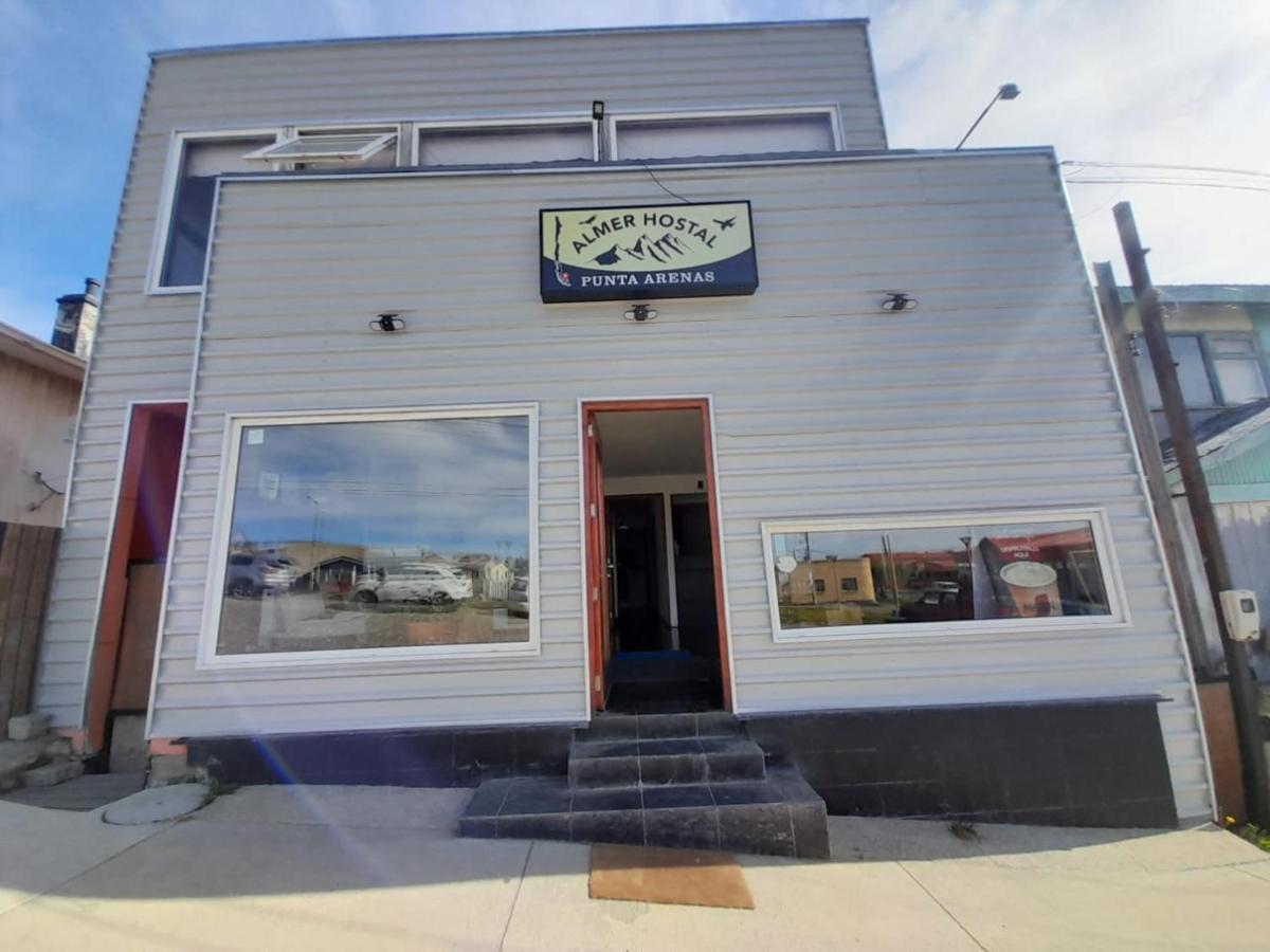 Almer Hostal Punta Arenas Exterior photo